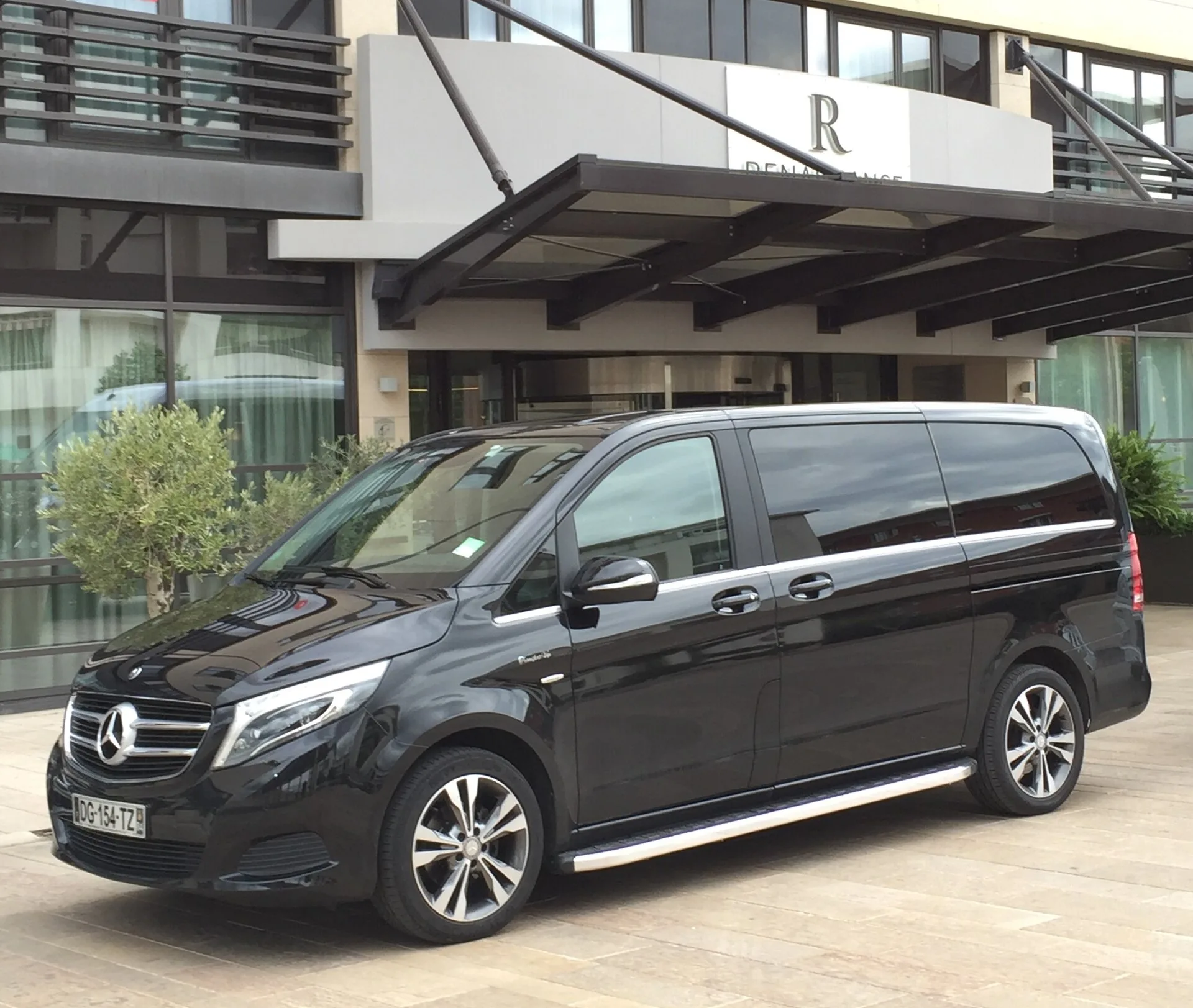 Location Mercedes VITO avec chauffeur Marseille